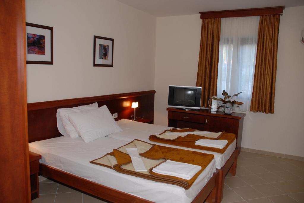 Apartments Krapina Будва Екстериор снимка