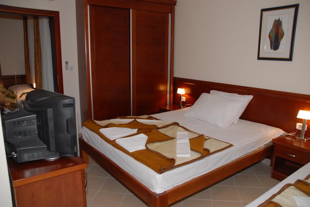 Apartments Krapina Будва Екстериор снимка