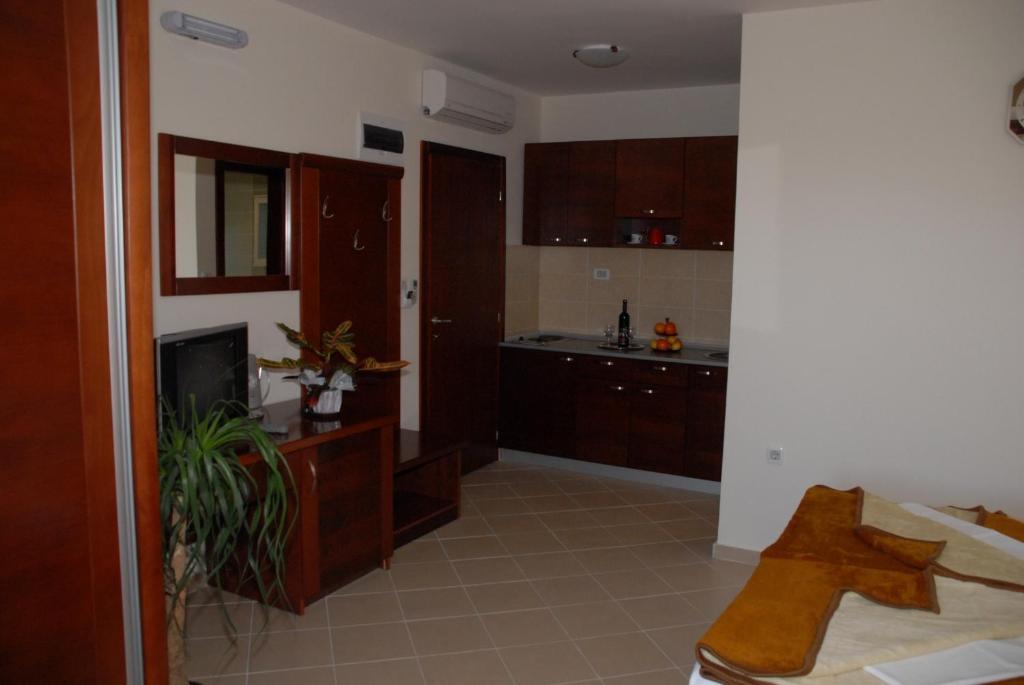 Apartments Krapina Будва Екстериор снимка
