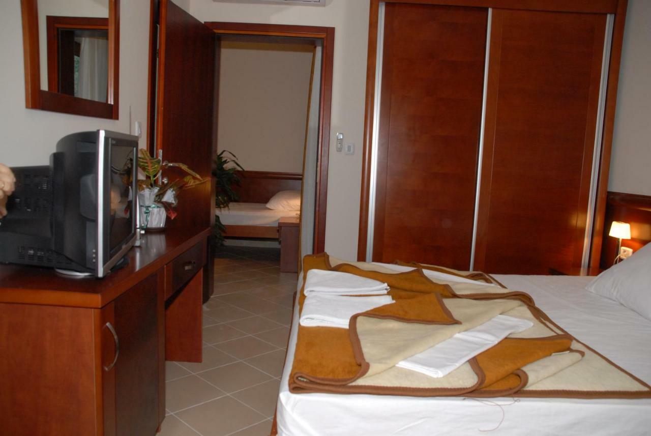 Apartments Krapina Будва Екстериор снимка
