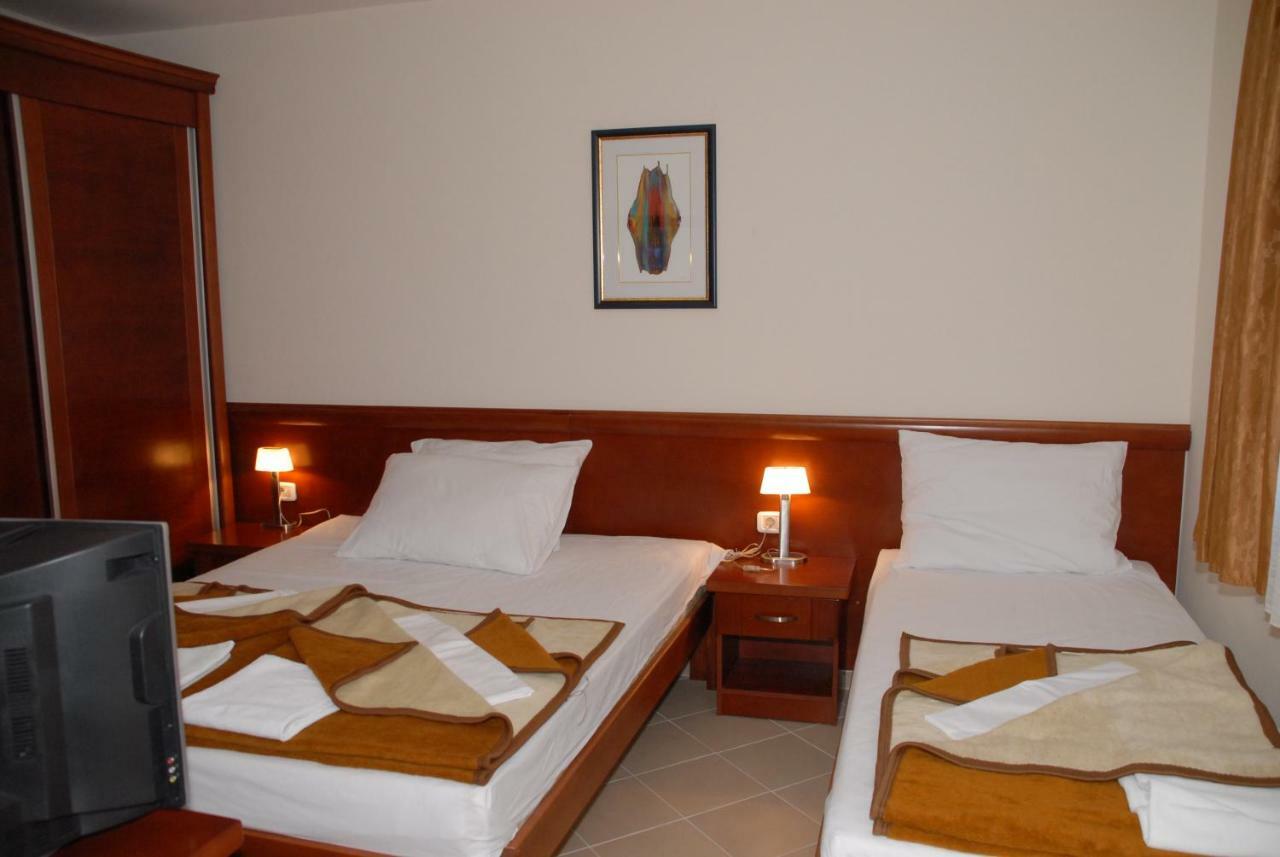 Apartments Krapina Будва Екстериор снимка